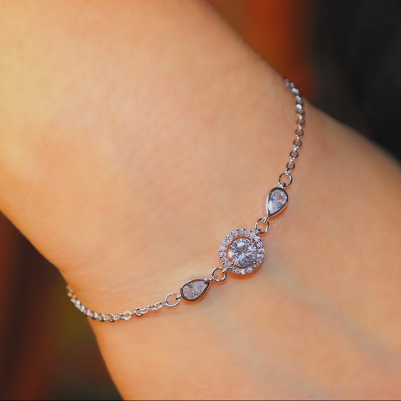 3 Stone Bracelet - Picture 1 of 2